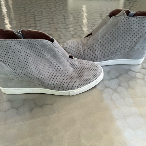 Linea Paolo Felicia Wedge Sneakers Light Gray - Picture 3 of 7